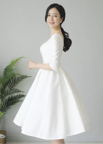 Custom-Made Luxury Court Wedding Gown